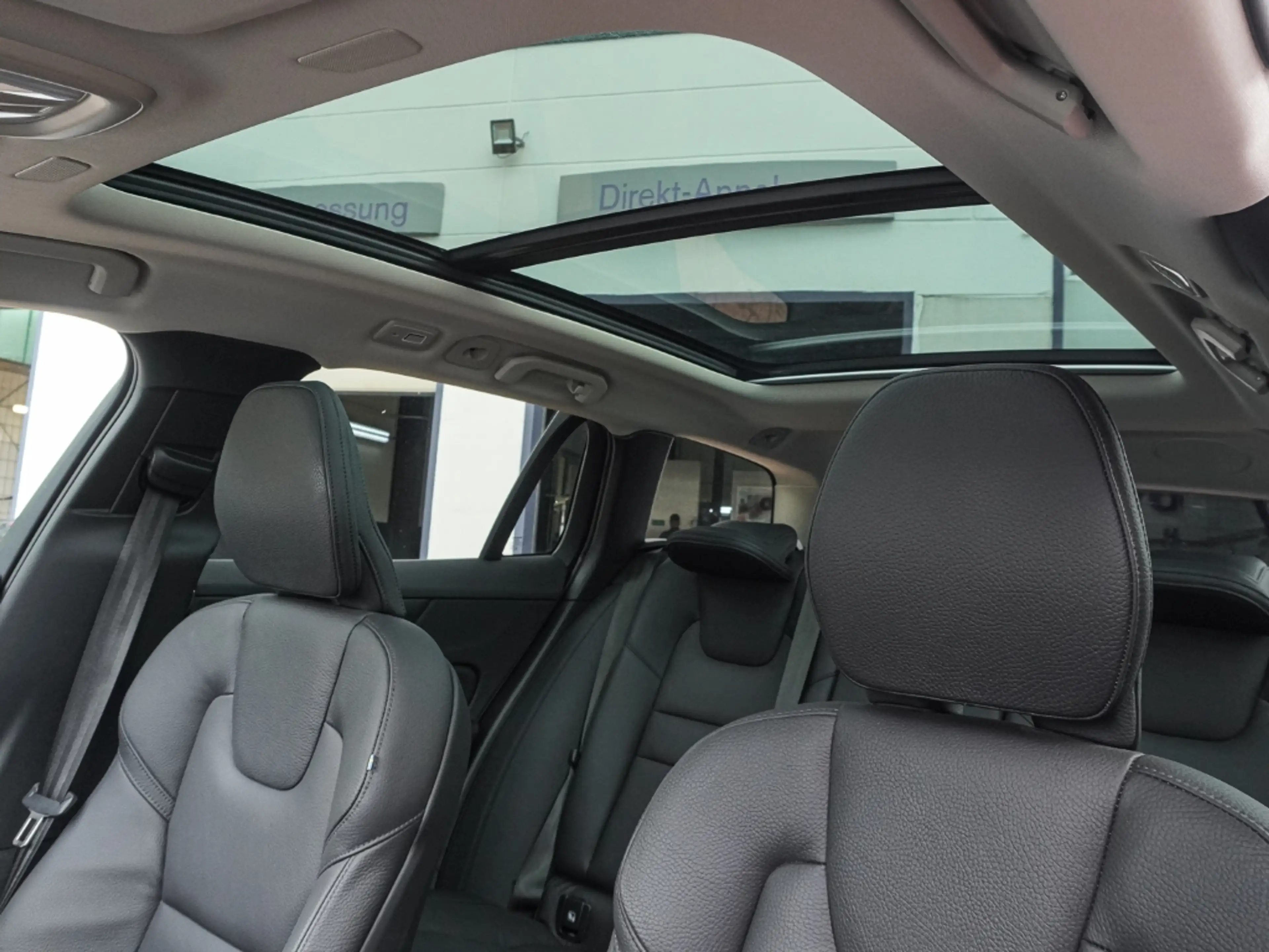 Volvo V60 Cross Country Cross Country Plus AWD StandHZG El. Panodach Digit — photo 7