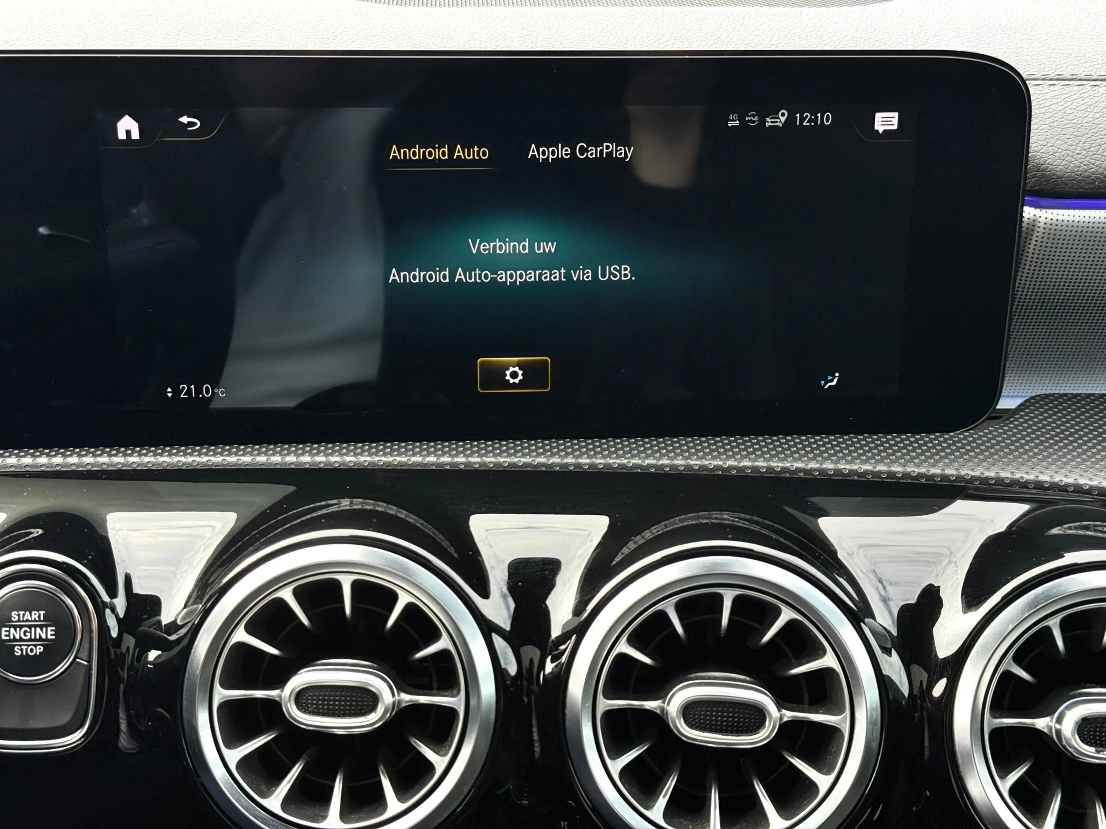 Mercedes-Benz CLA 250 e AMG Night | Pano | Burmester | Camera | Carplay — photo 13