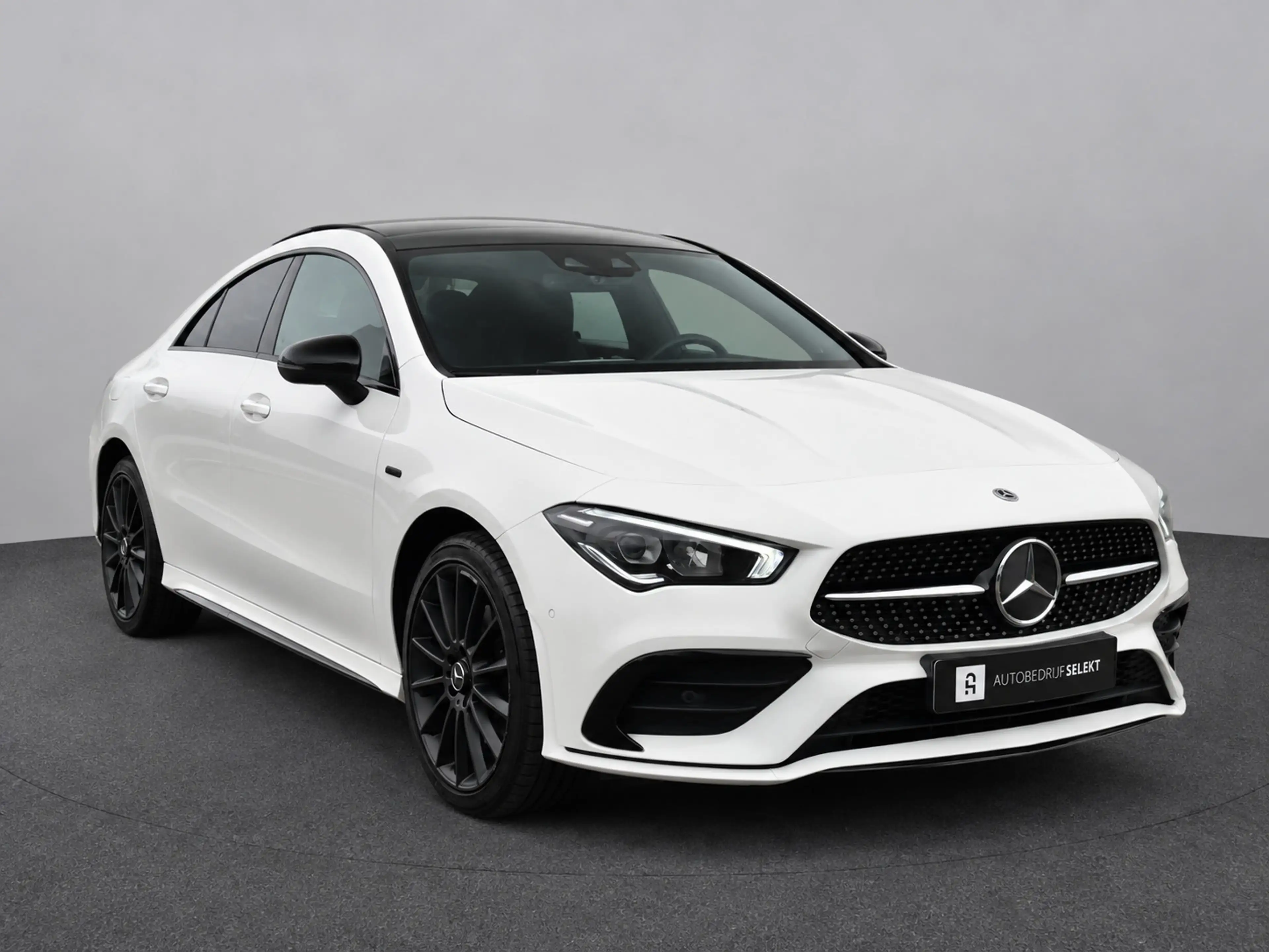 Mercedes-Benz CLA 250 e AMG Night | Pano | Burmester | Camera | Carplay — photo 6