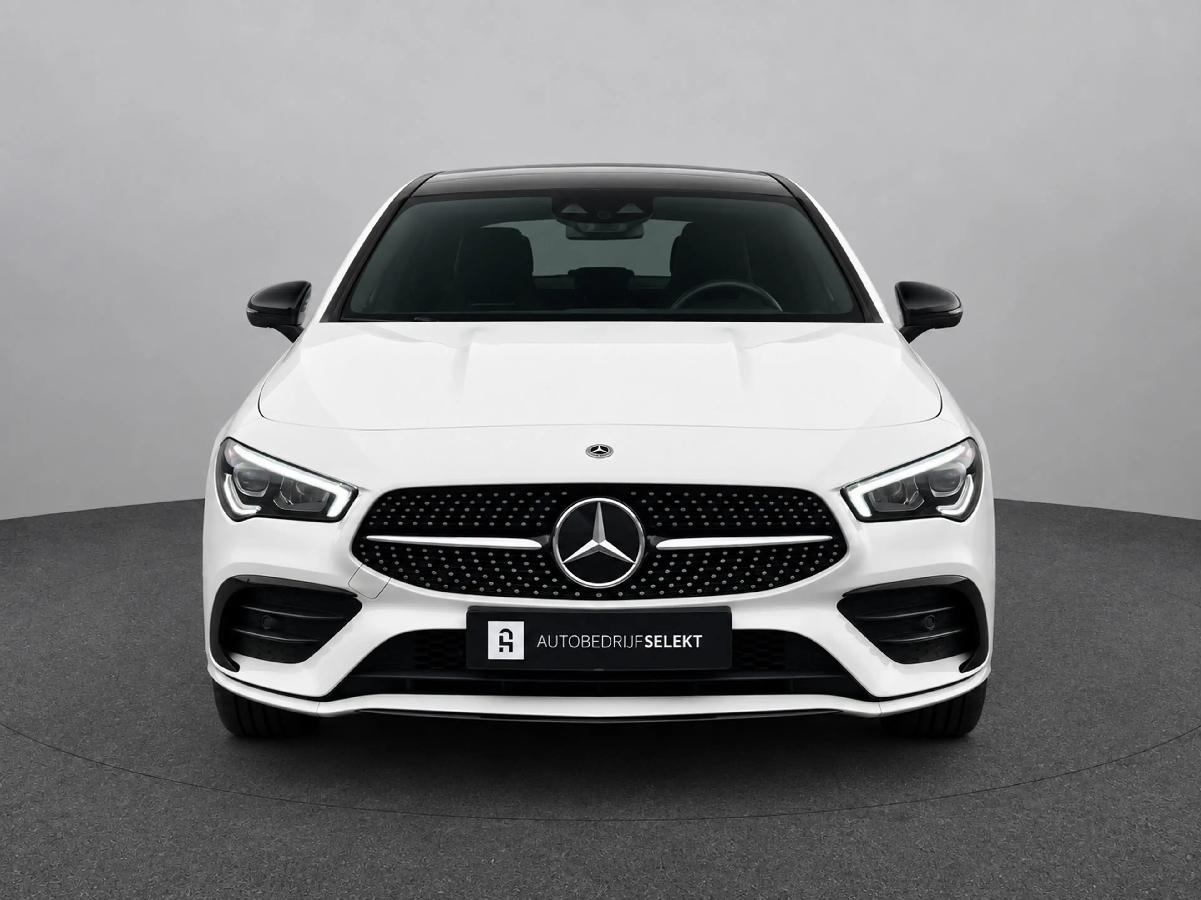 Mercedes-Benz CLA 250 e AMG Night | Pano | Burmester | Camera | Carplay — photo 7