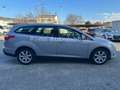 Ford Focus Turnier Trend ATM Motor Bei 140000 KM Gris - thumbnail 4