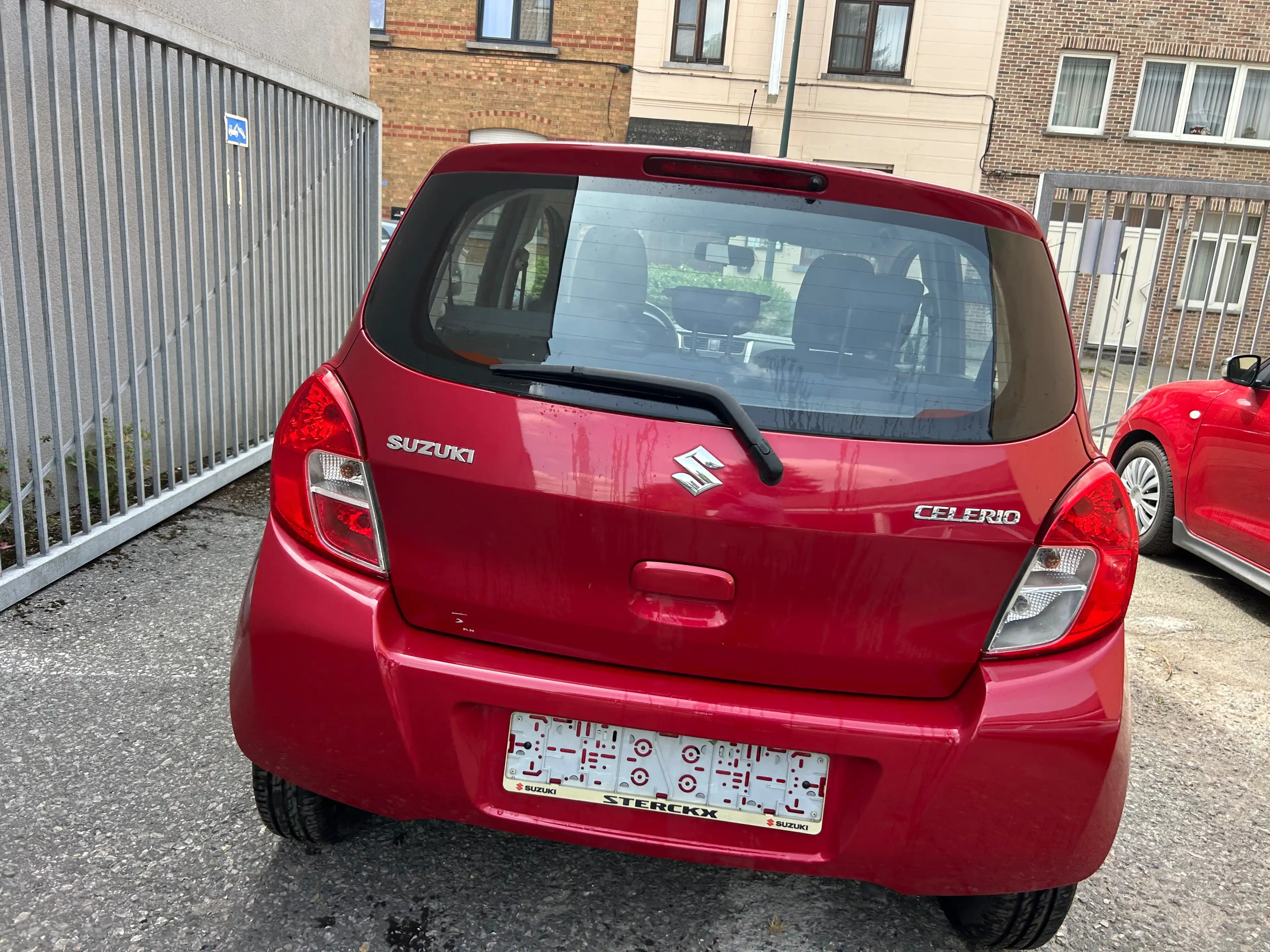 Suzuki Celerio Celerio 1.0i GL Airco 12 mois de garantie — photo 5
