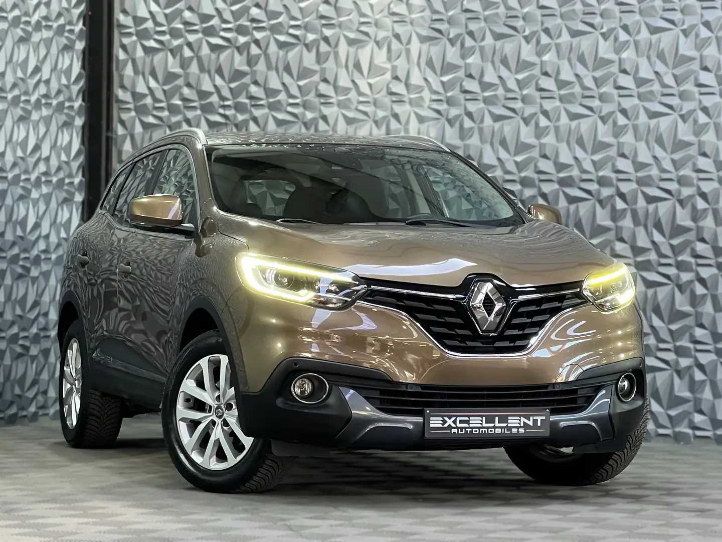 Renault Kadjar 1.5 dCi/GPS/BLUETOOTH/PDC/JANTES/GARANTIE 12 M Maro - 2