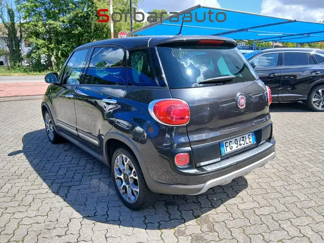 Fiat 500l view 2