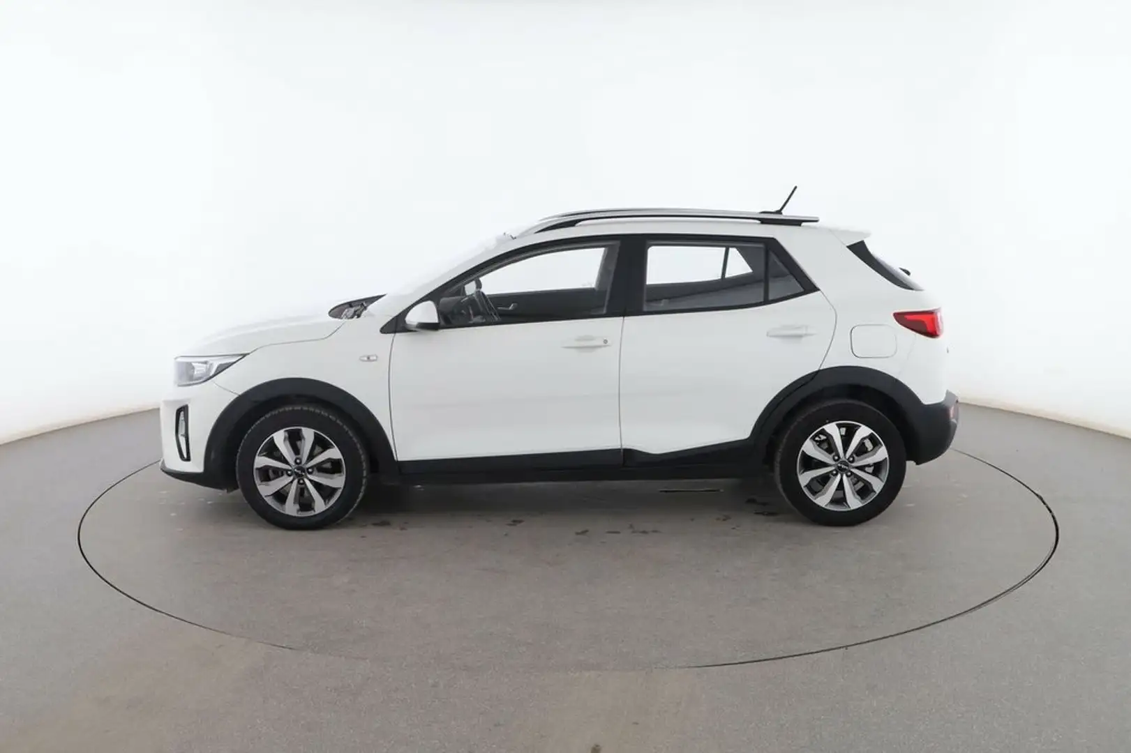 Kia Stonic 1.0 TGDI Mild-Hybrid Concept Blanco - 2
