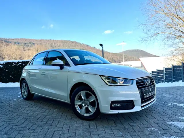 Audi A1 Sportback 1.0 TFSI Bluetooth Klima Sitzh.
