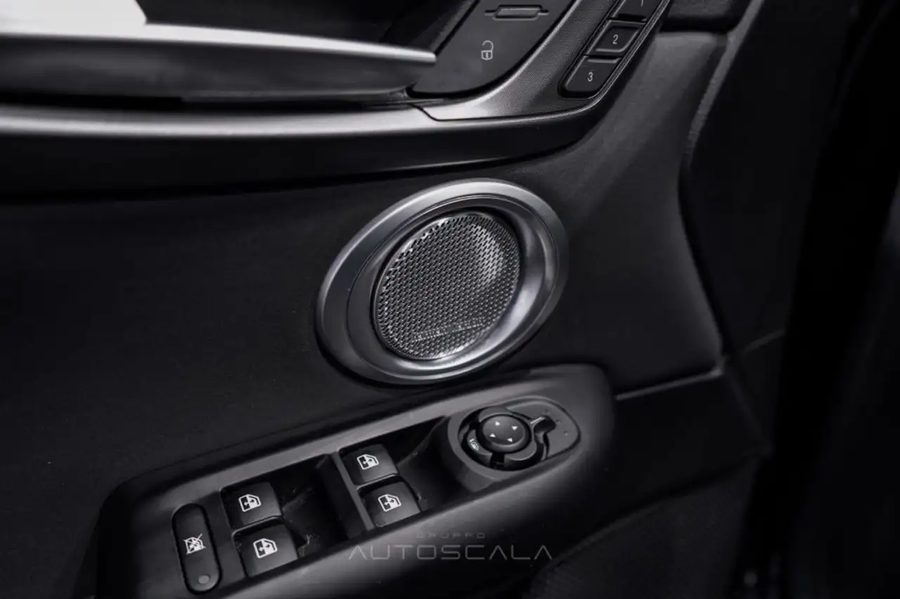 Alfa Romeo Tonale 2024 — фото 12