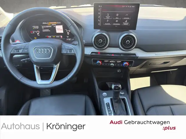 Audi Q2 view 13