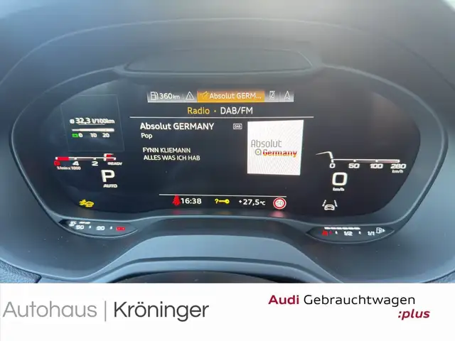 Audi Q2 view 12
