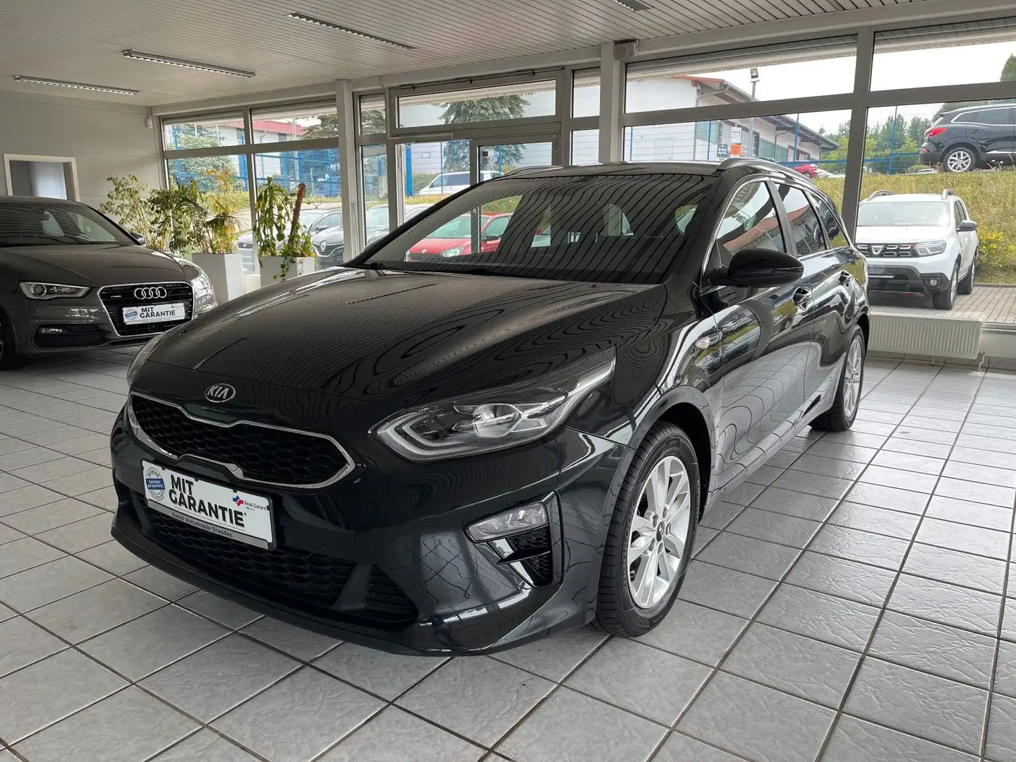 Kia Ceed SW / cee'd SW *LED*AHK*Shz*Temp*NAVI*TÜV*Aut* Negru - 1