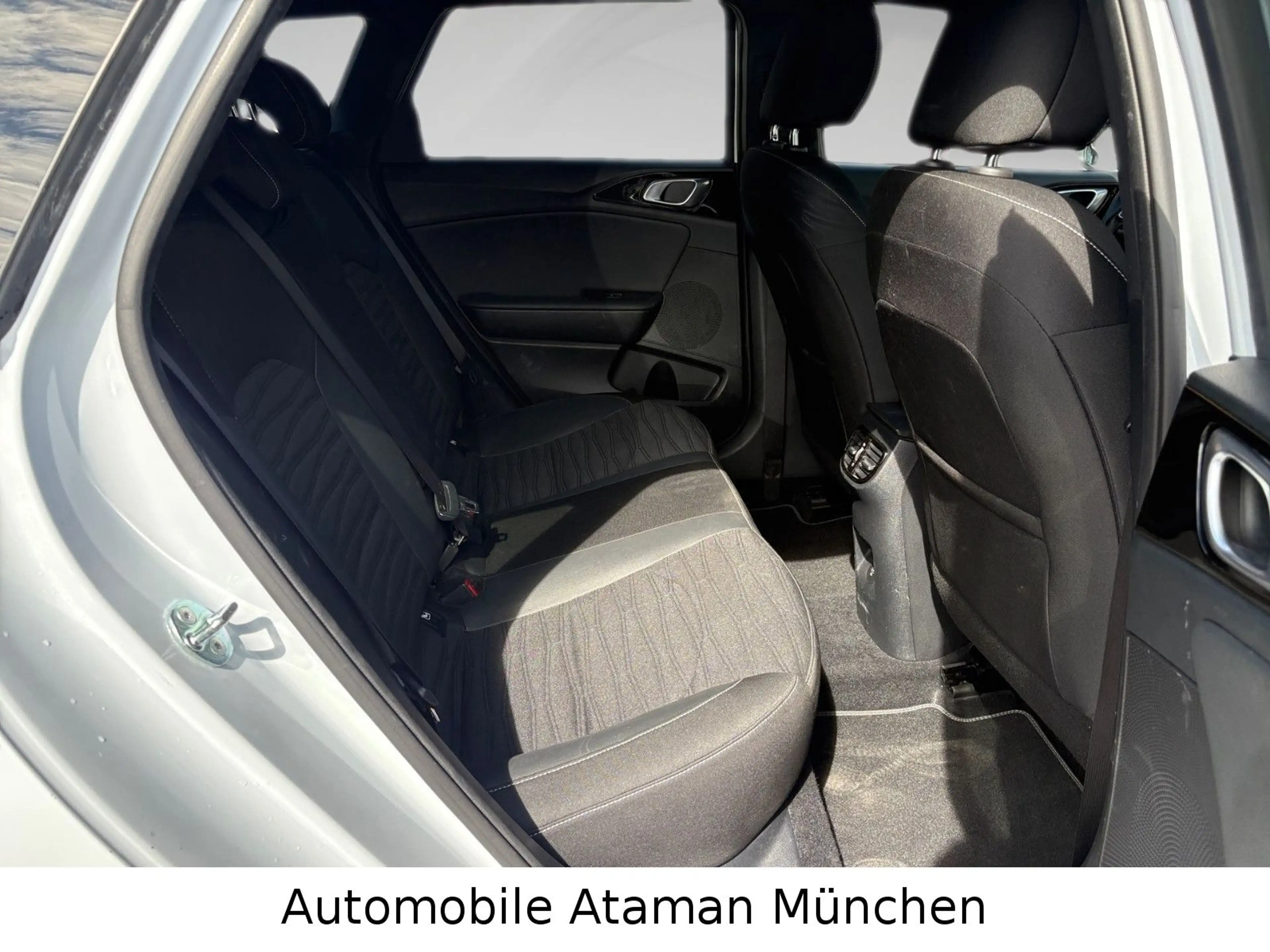 Kia Ceed SW / cee'd SW Ceed 1.6 Sportsw. *GT Line* Autom, Navi, LED — photo 13