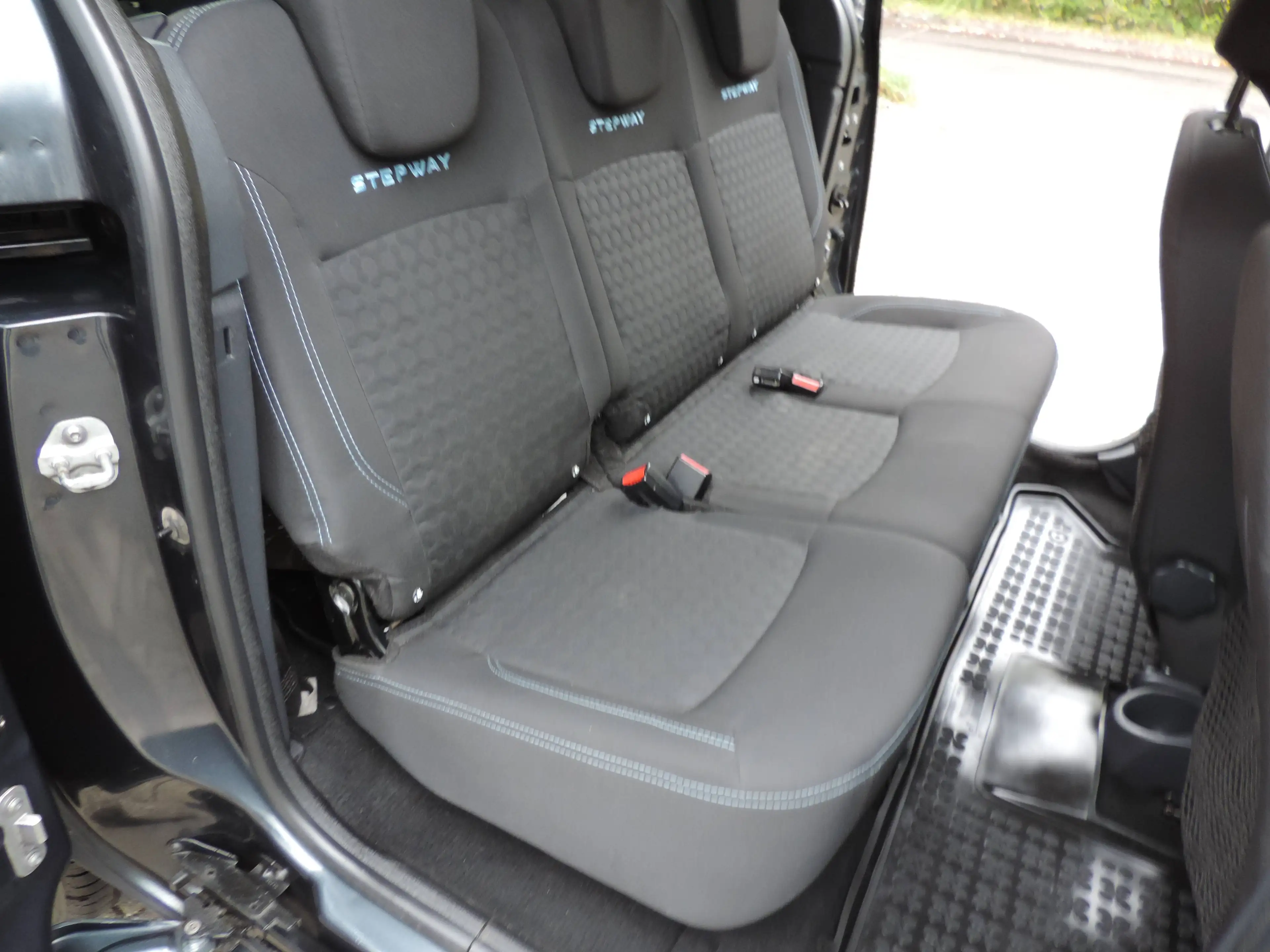 Dacia Dokker Stepway Klima AHK 1 Hd. — photo 13