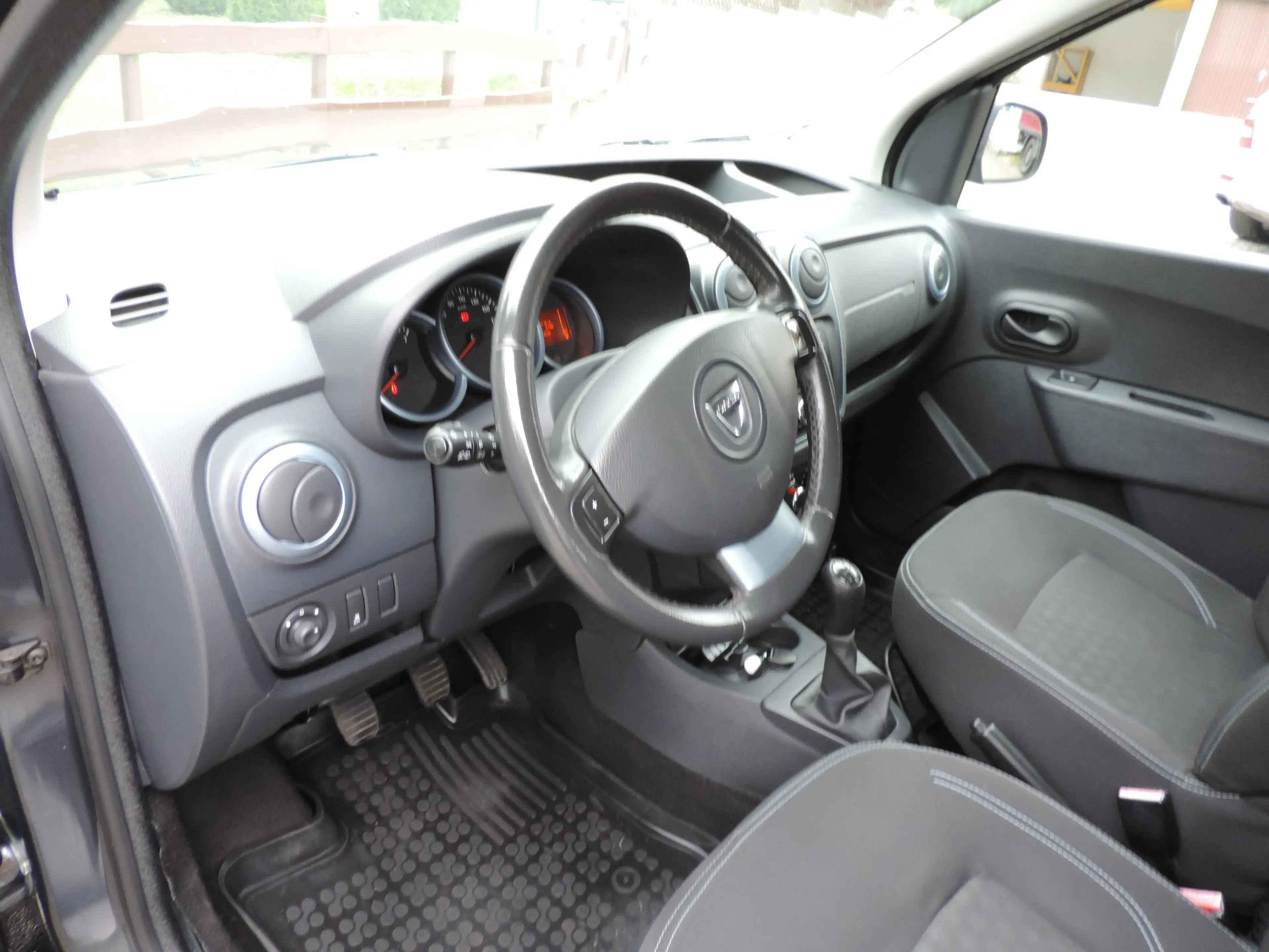 Dacia Dokker Stepway Klima AHK 1 Hd. — photo 9