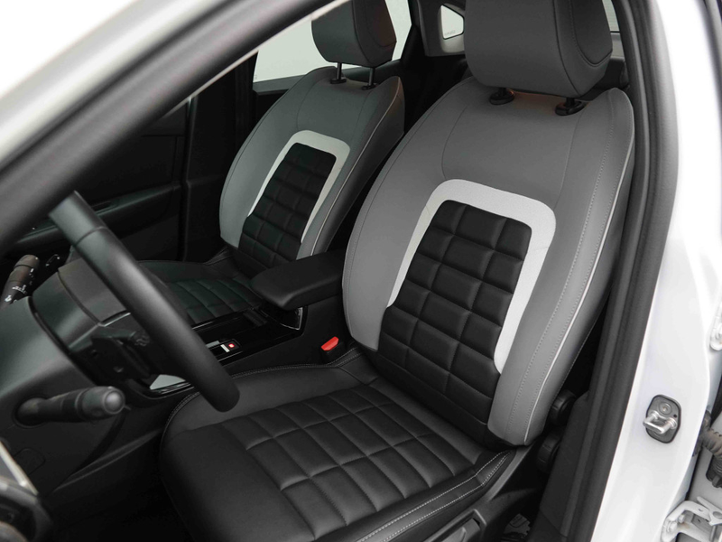 Citroen C4 X 1.2 T 130 AUT MAX | Leather | GPS | Camera | Alu18 — photo 7