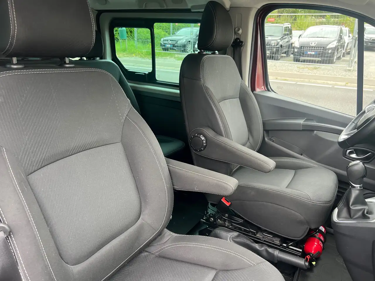 Renault Trafic Grand Spaceclass 2.0 Blue dCi 170cv AUTOMATIQUE 9 PLACES GPS CAMÉRA CRÉDIT 100% GARANTIE, миниатюра 13