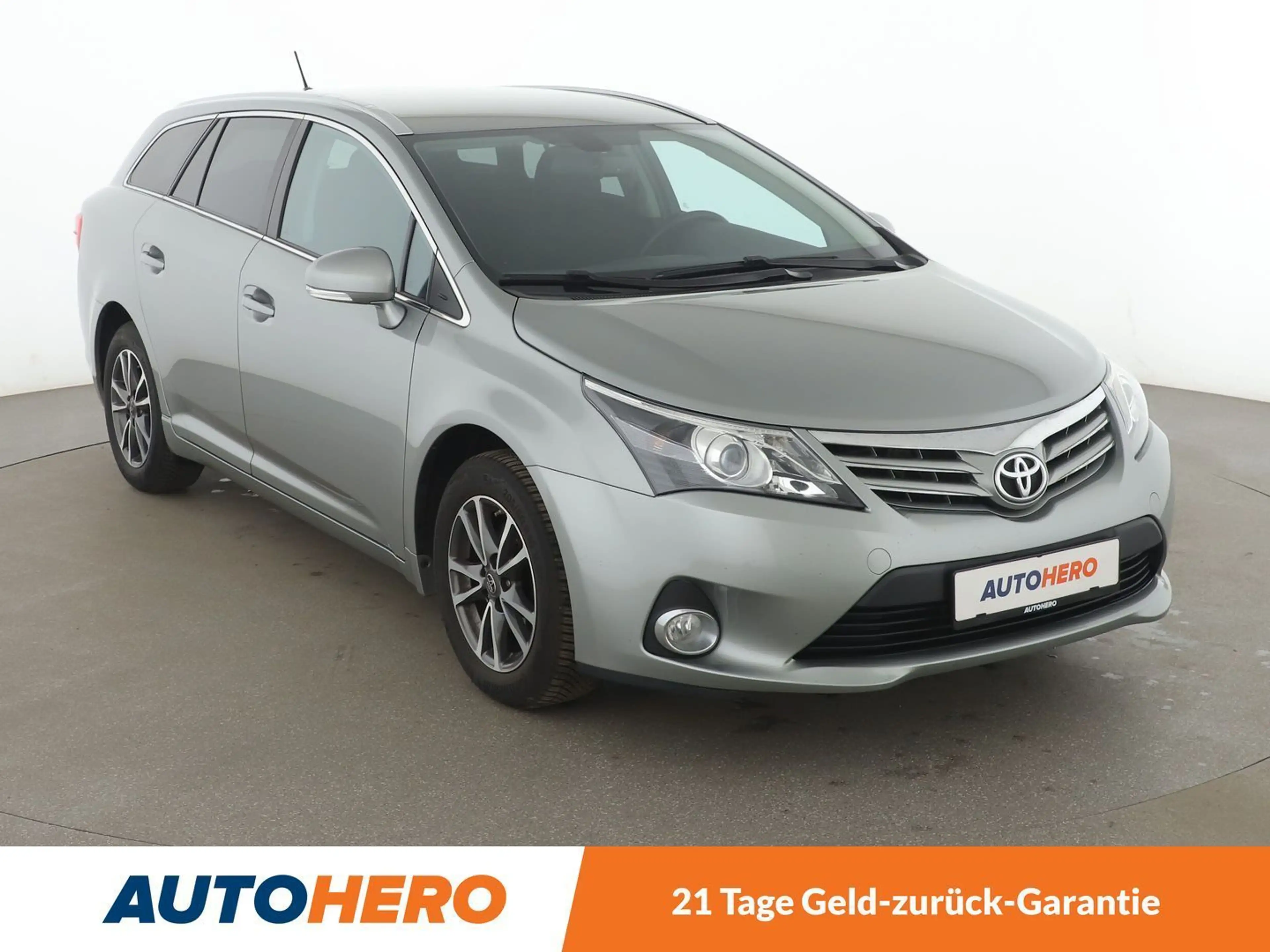 Toyota Avensis 1.8 Edition *CAM*SHZ*ALU*TEMPO*KLIMA* — photo 8