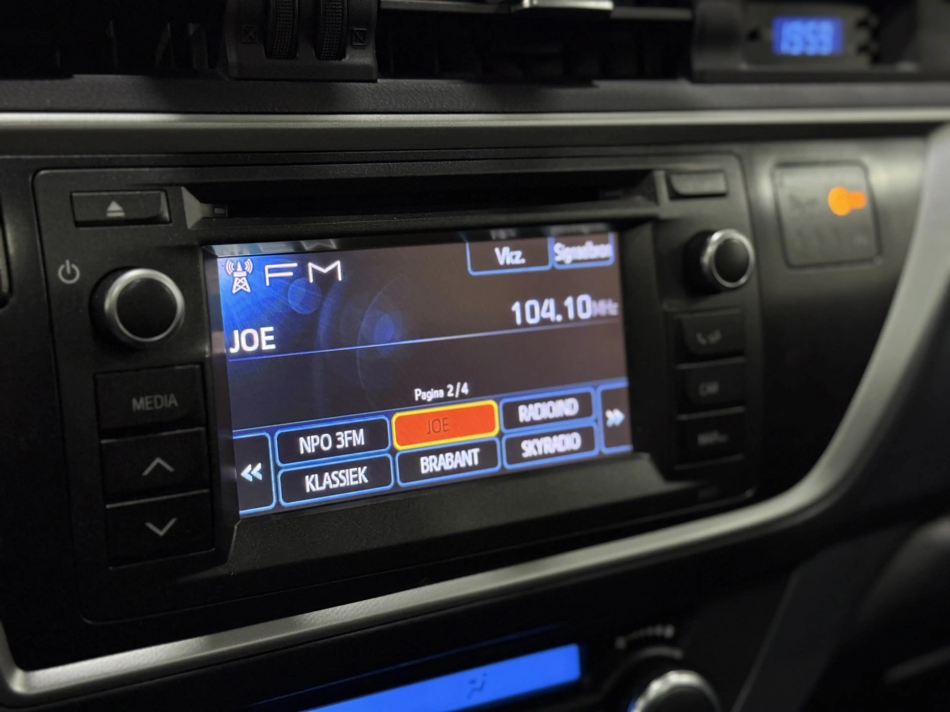 Toyota Auris Touring Sports 1.8 Hybrid Lease+ Cruise Clima Pano — photo 14