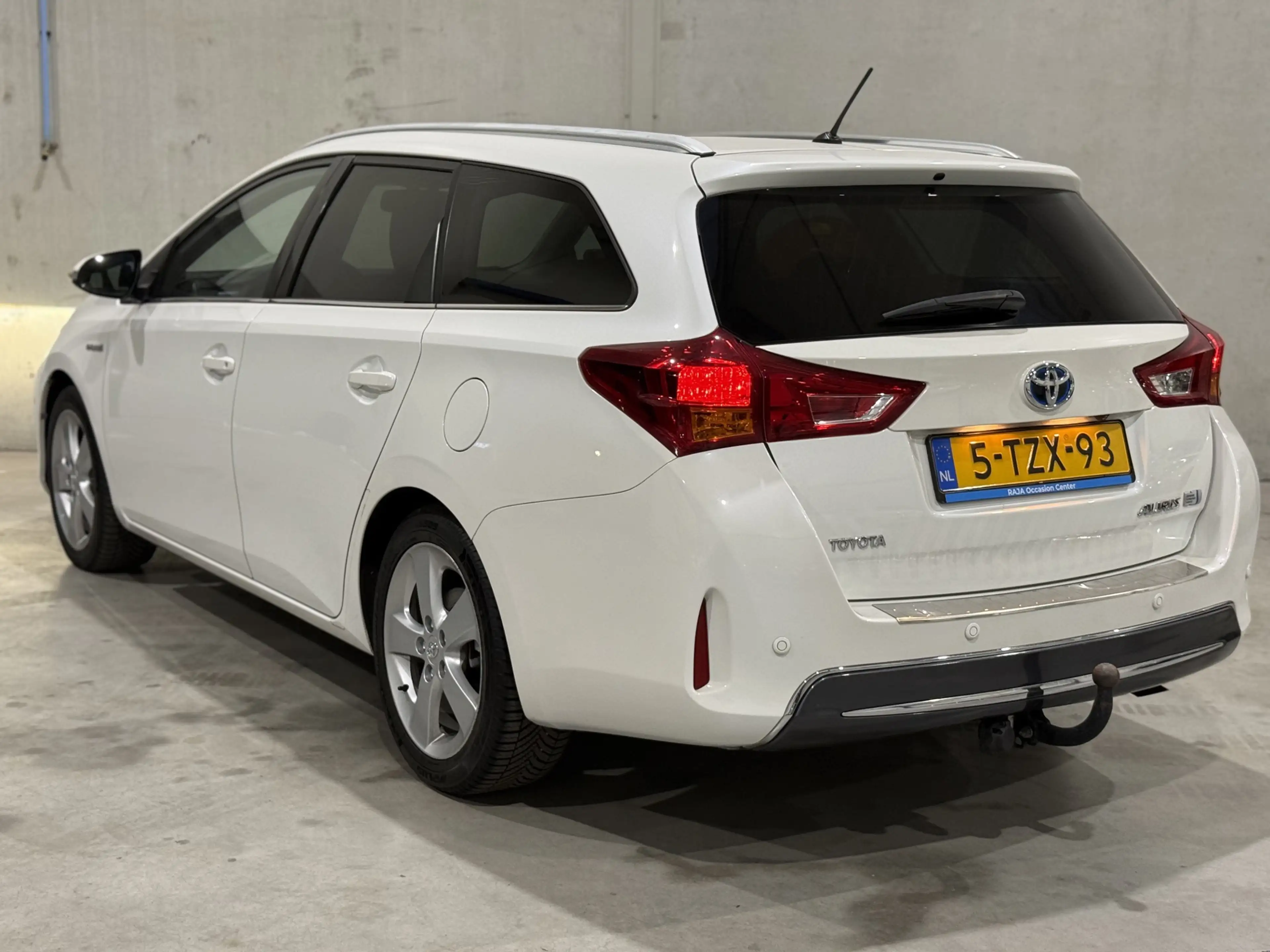 Toyota Auris Touring Sports 1.8 Hybrid Lease+ Cruise Clima Pano — photo 5