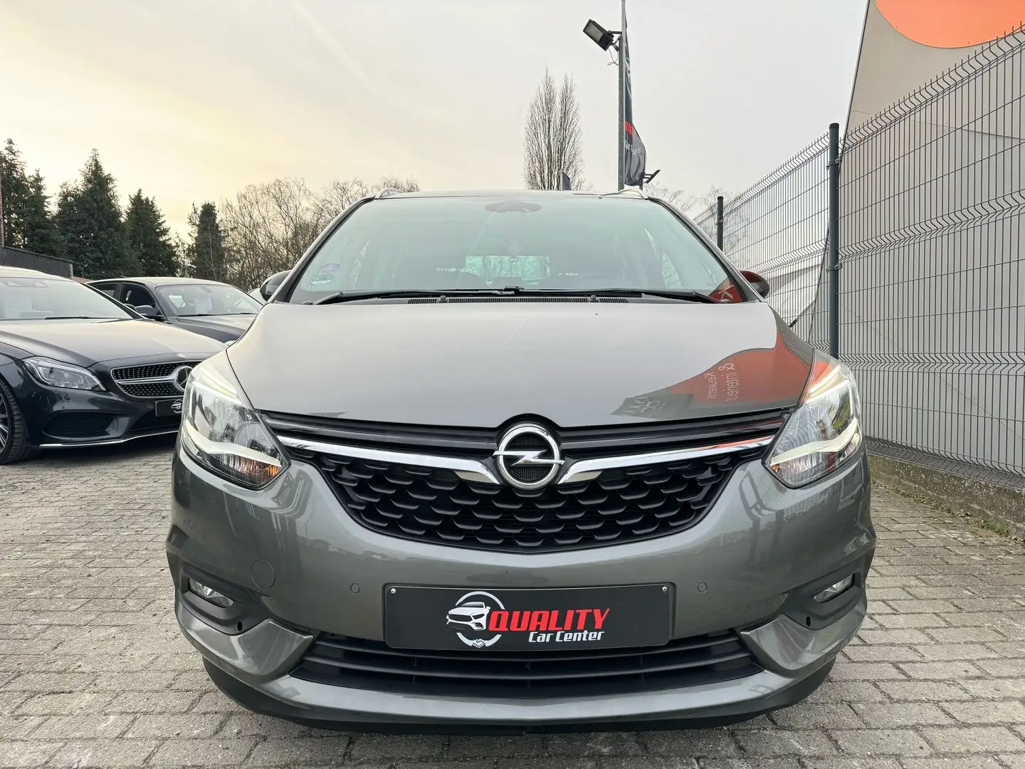 Opel Zafira 1.4 Turbo Edition  96000 km  AUTOMAAT GARANTIE Grau - 2
