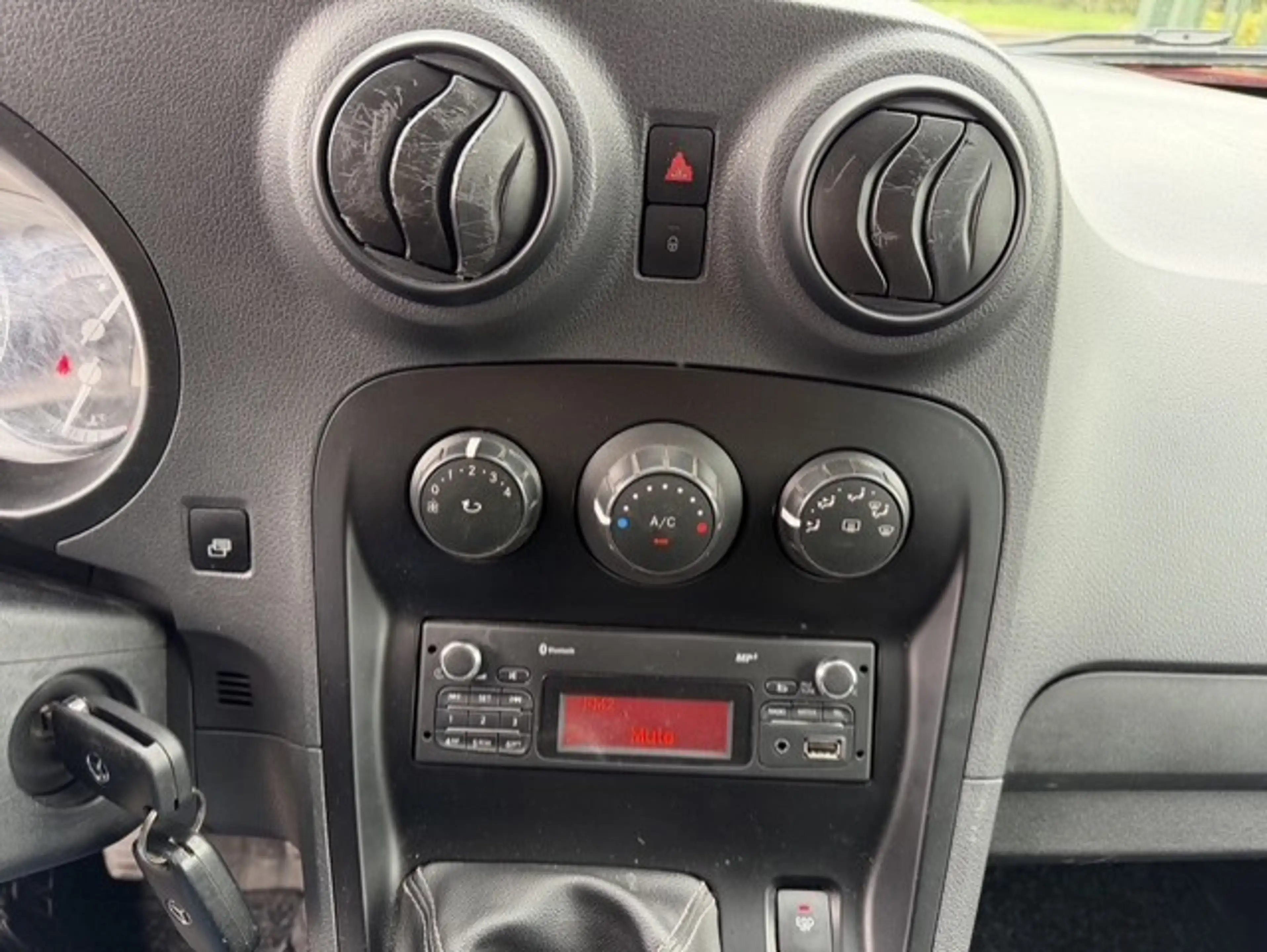 Mercedes-Benz Citan 108 CDI BlueEFFICIENCY AIRCO APK T/M 17-5-2027 — photo 6
