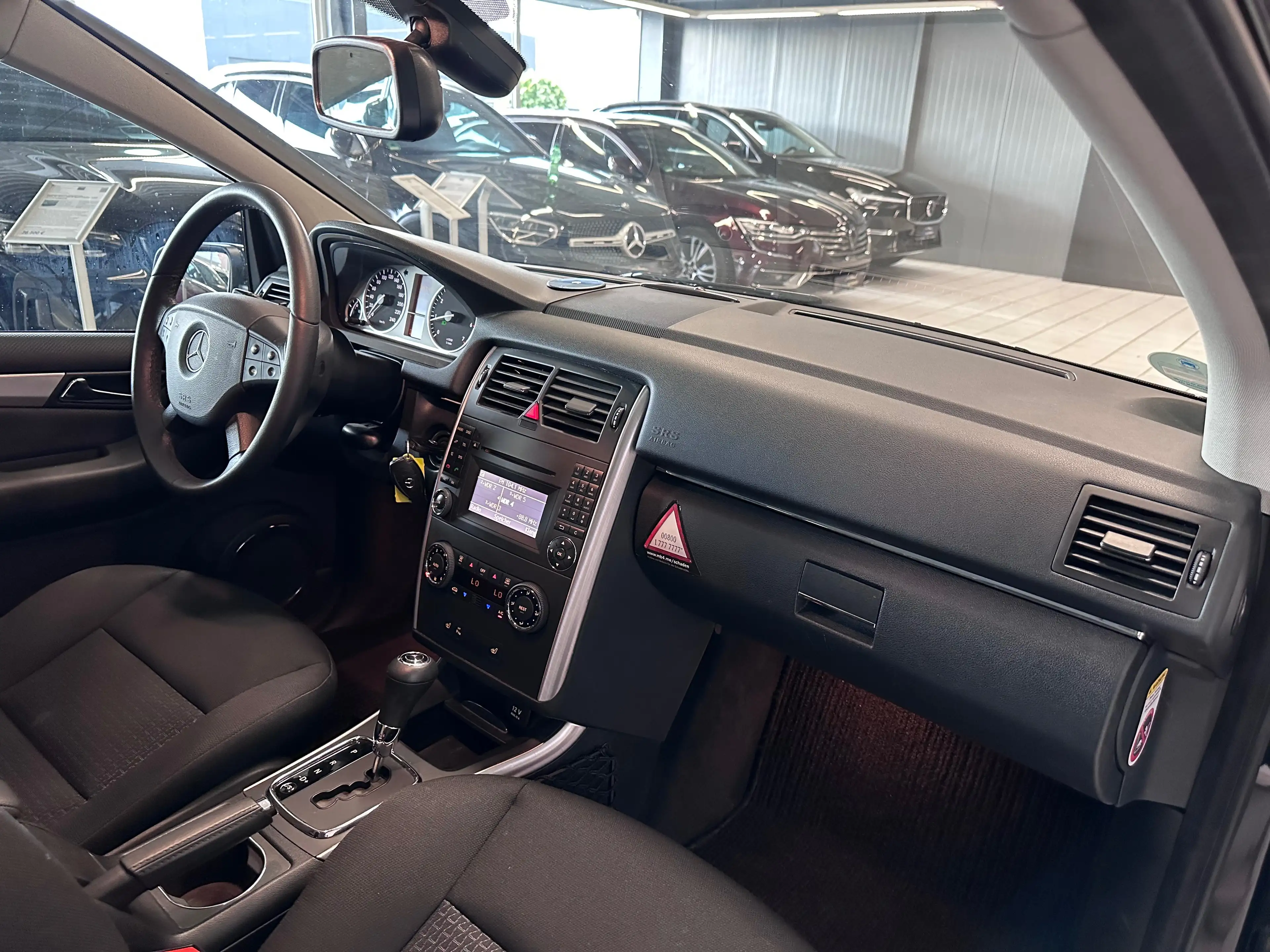 Mercedes-Benz B 200 B200 Automatik/1.Hand/MB-SCHECKHEFT/KLIMA/SHZ/ — photo 12