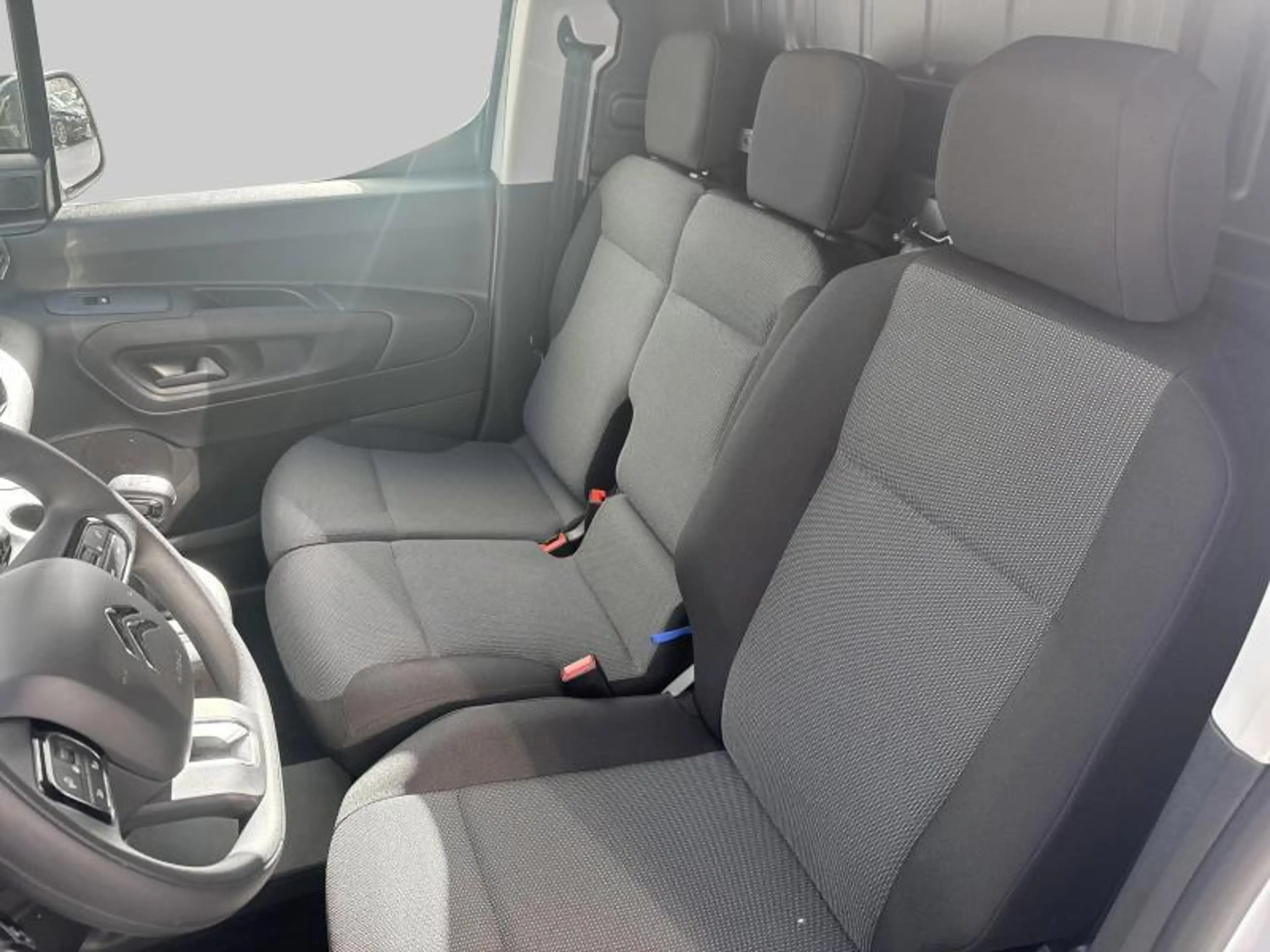 Citroen Berlingo IV — photo 10