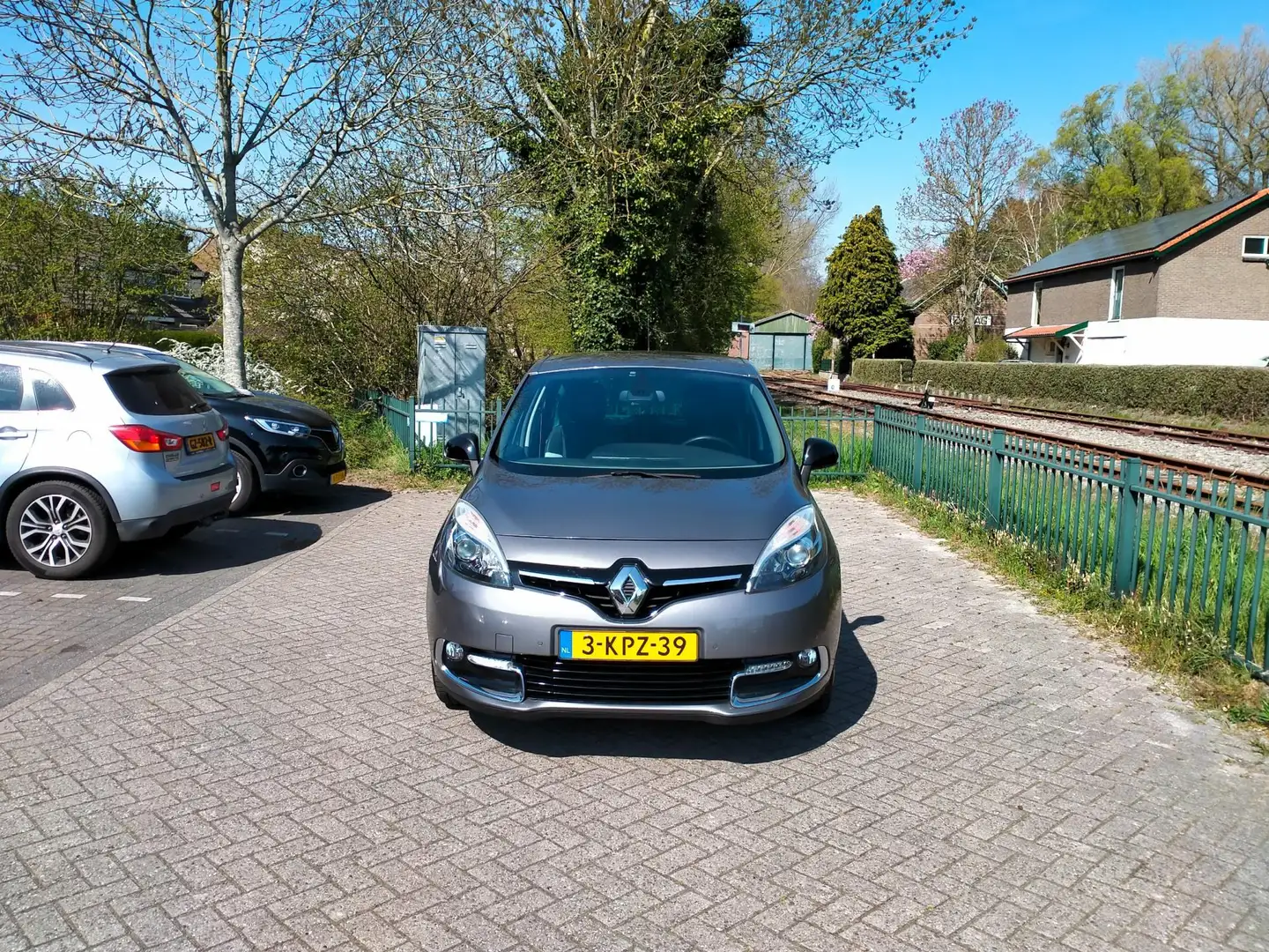 Renault Scenic 1.2 TCe Bose cruise pdc navi trekhaak ALLINPRIJS Grijs - 2