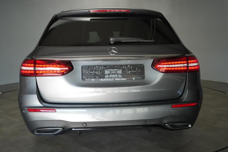 Mercedes-Benz E 400 d 4Matic T 9G-Tronic AMG Line Leder/Burmes — photo 6
