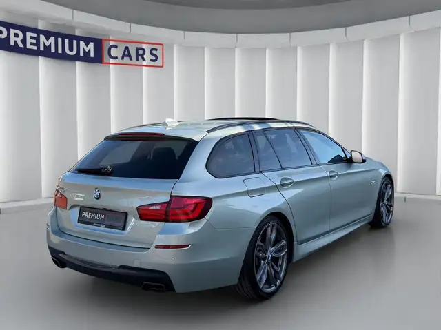 BMW 5 Series view 5