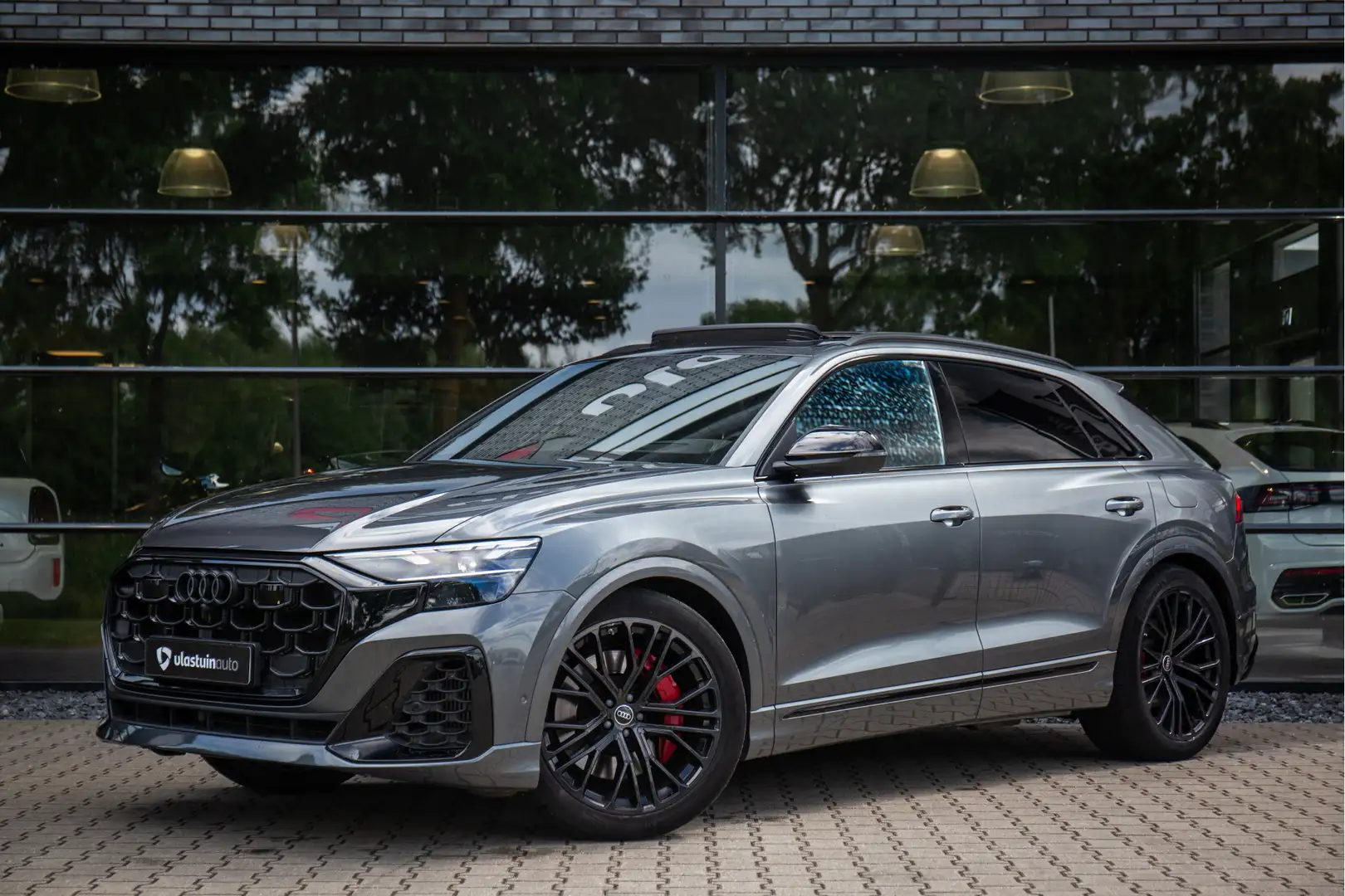 Audi Q8 60 TFSI e quattro Pro Line S Competition , Daytona Grijs - 2