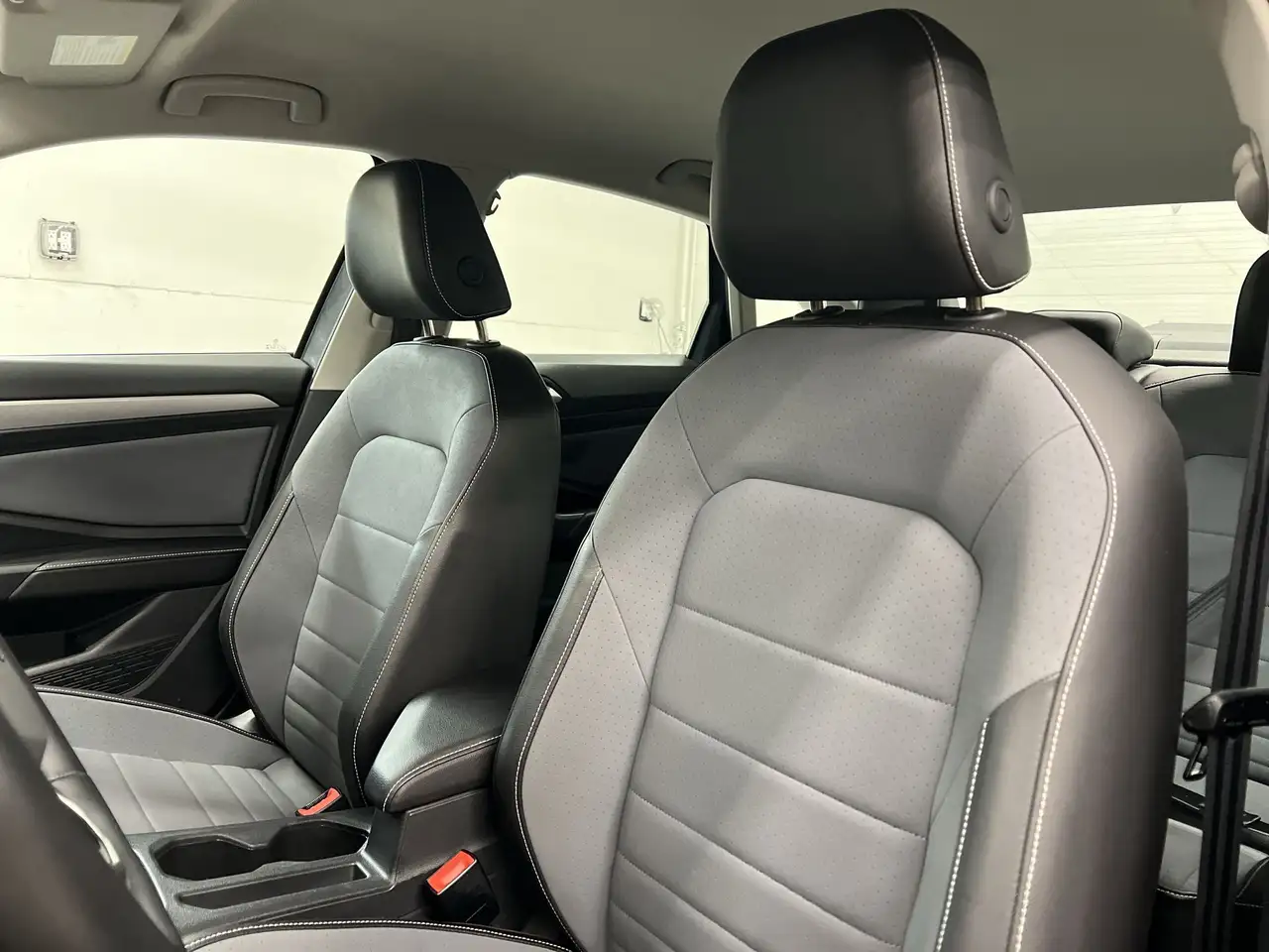 Volkswagen Jetta снимка Volkswagen Jetta