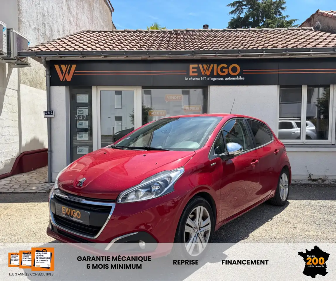 Peugeot 208 1.2 80CV STYLE / RADAR / CARPLAY / COURR