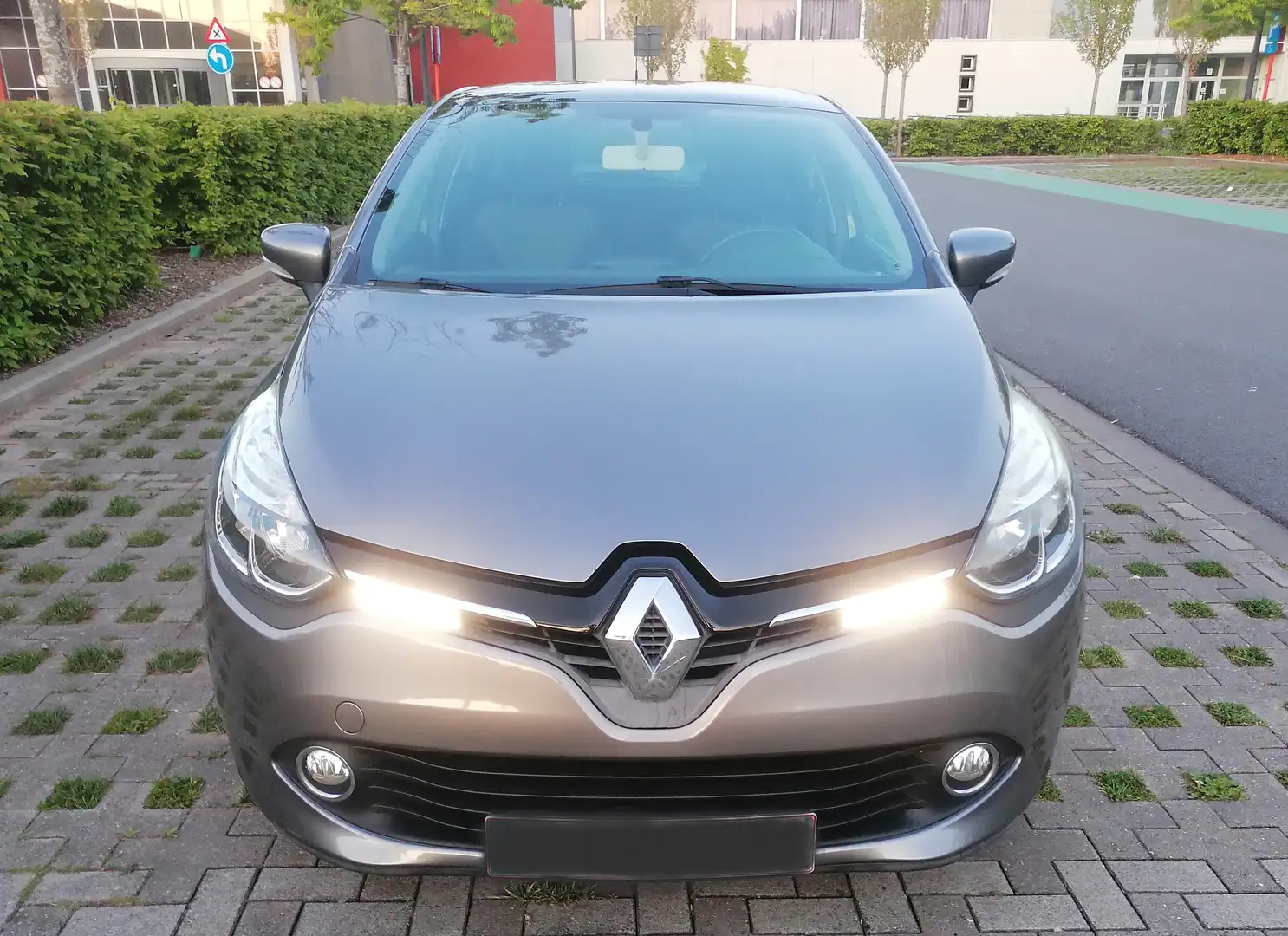Renault Clio Clio Grandtour Energy dCi 90 Start Grijs - 2