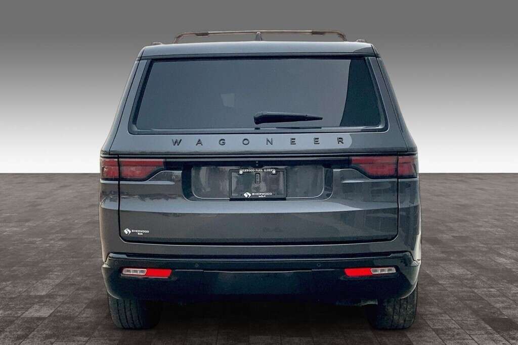 2024 Jeep Wagoneer SERIES ll CARBIDE 4WD | FULLY LOADED WITH LOW KMS! — снимка 1
