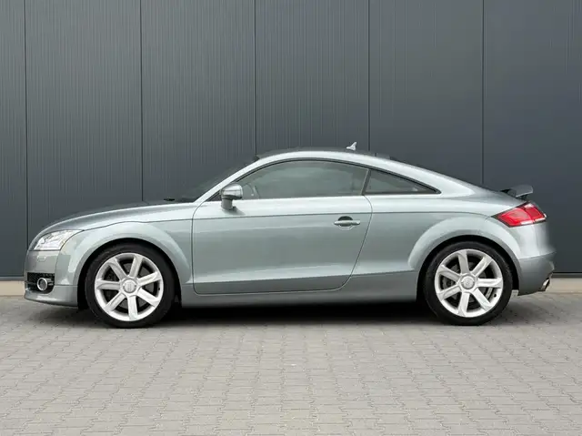 Audi TT view 9