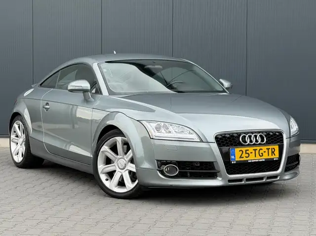 Audi TT view 2