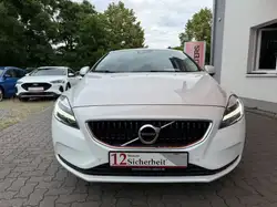 Volvo V40 Momentum=Automatik Navi PDC=