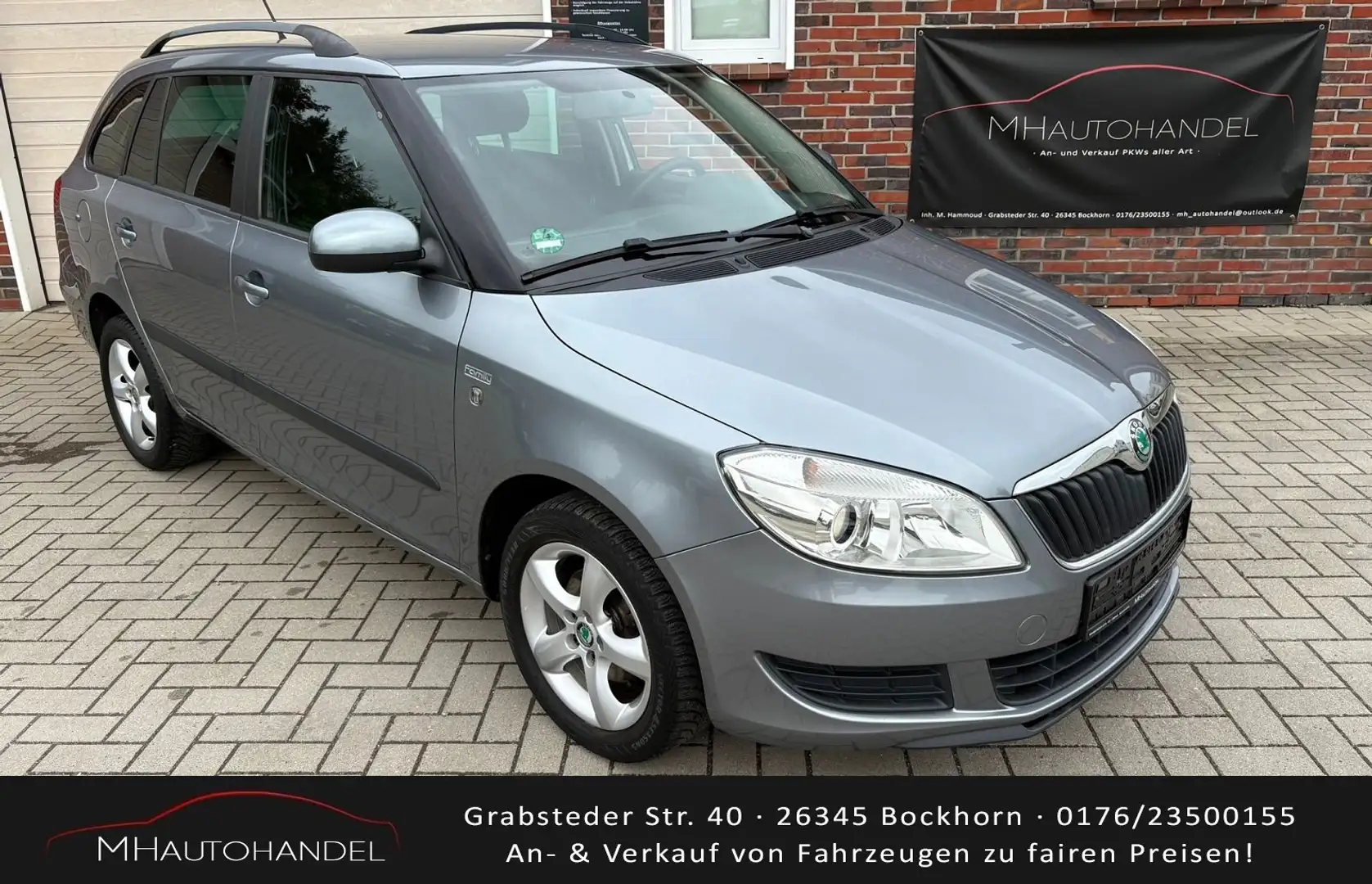 Skoda Fabia 1.2 TSI*2.Hand*TopGepflegt*Scheckheft*Finanzierung Grau - 1