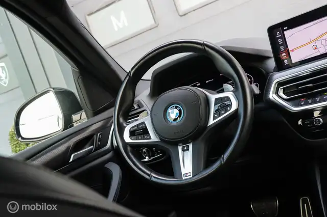 BMW X3 view 21