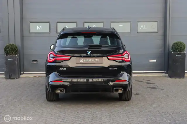 BMW X3 view 9