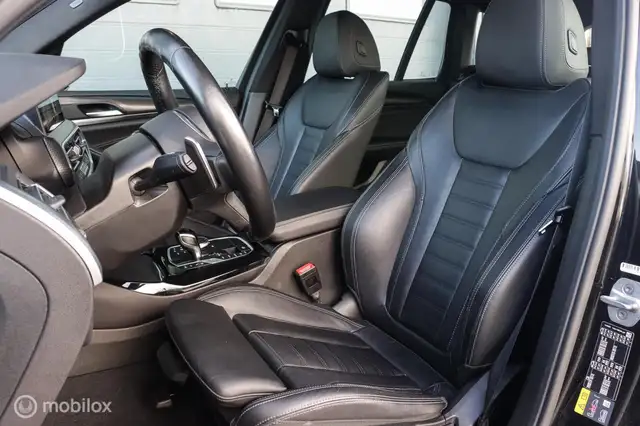 BMW X3 view 6