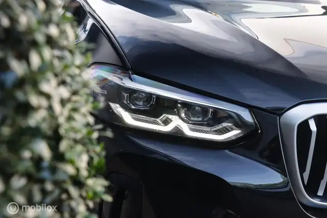 BMW X3 view 25