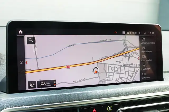 BMW X3 view 16