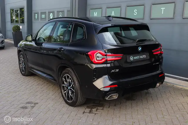 BMW X3 view 18