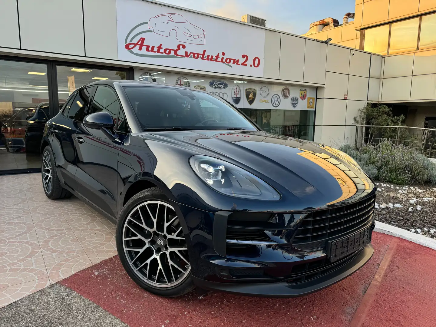 Porsche Macan Macan I 2021 2.0 245cv pdk Blu/Azzurro - 1