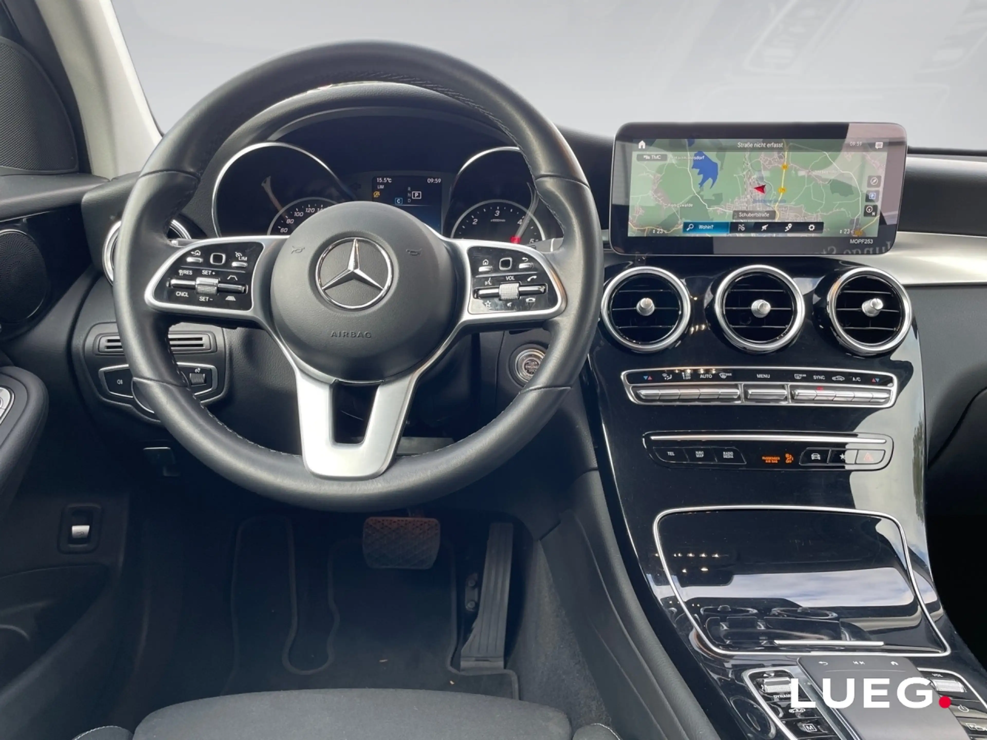 Mercedes-Benz GLC 400 d 4M AHK+AIRMATIC+LED+DISTRONIC — photo 11
