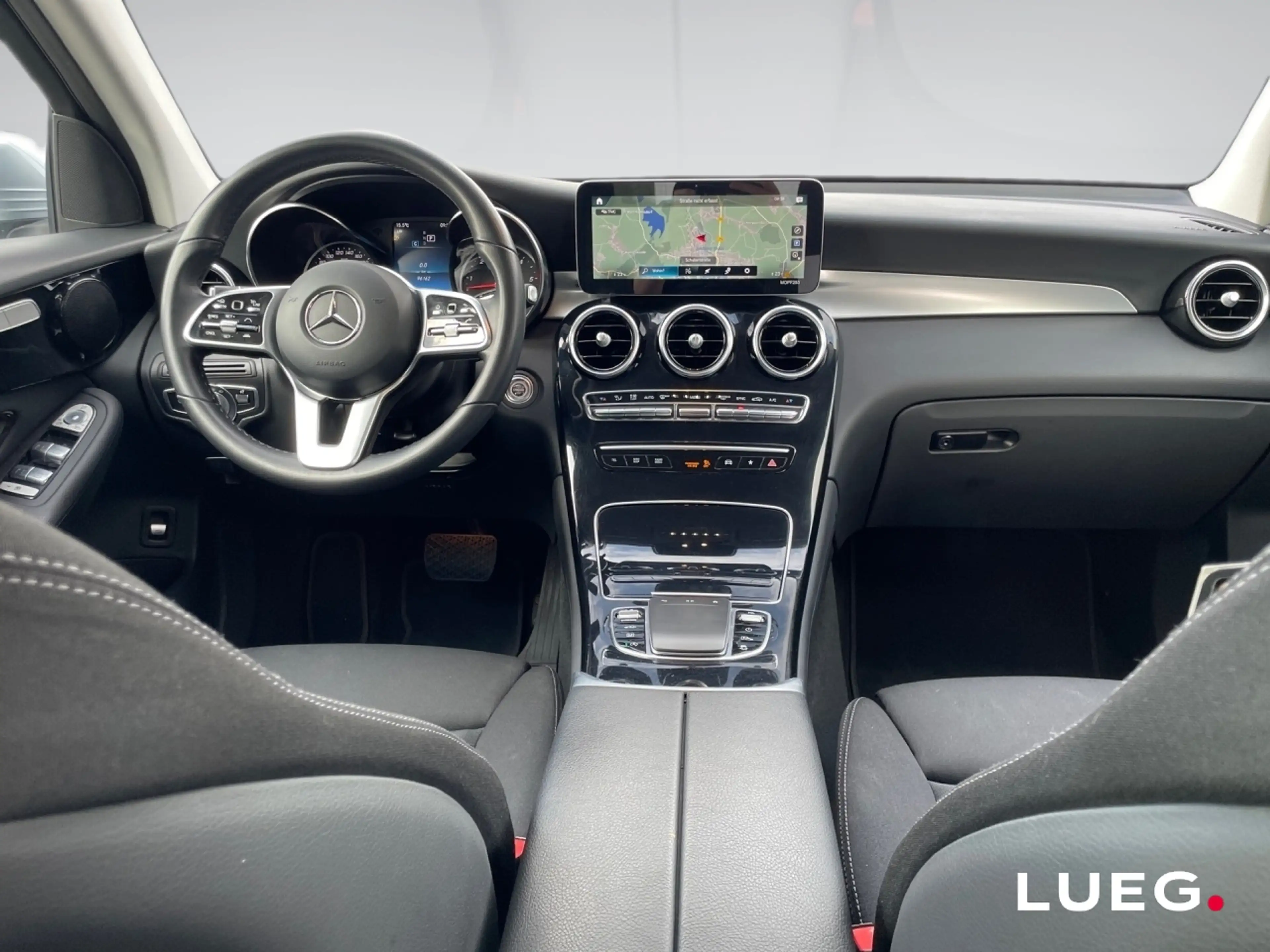 Mercedes-Benz GLC 400 d 4M AHK+AIRMATIC+LED+DISTRONIC — photo 10