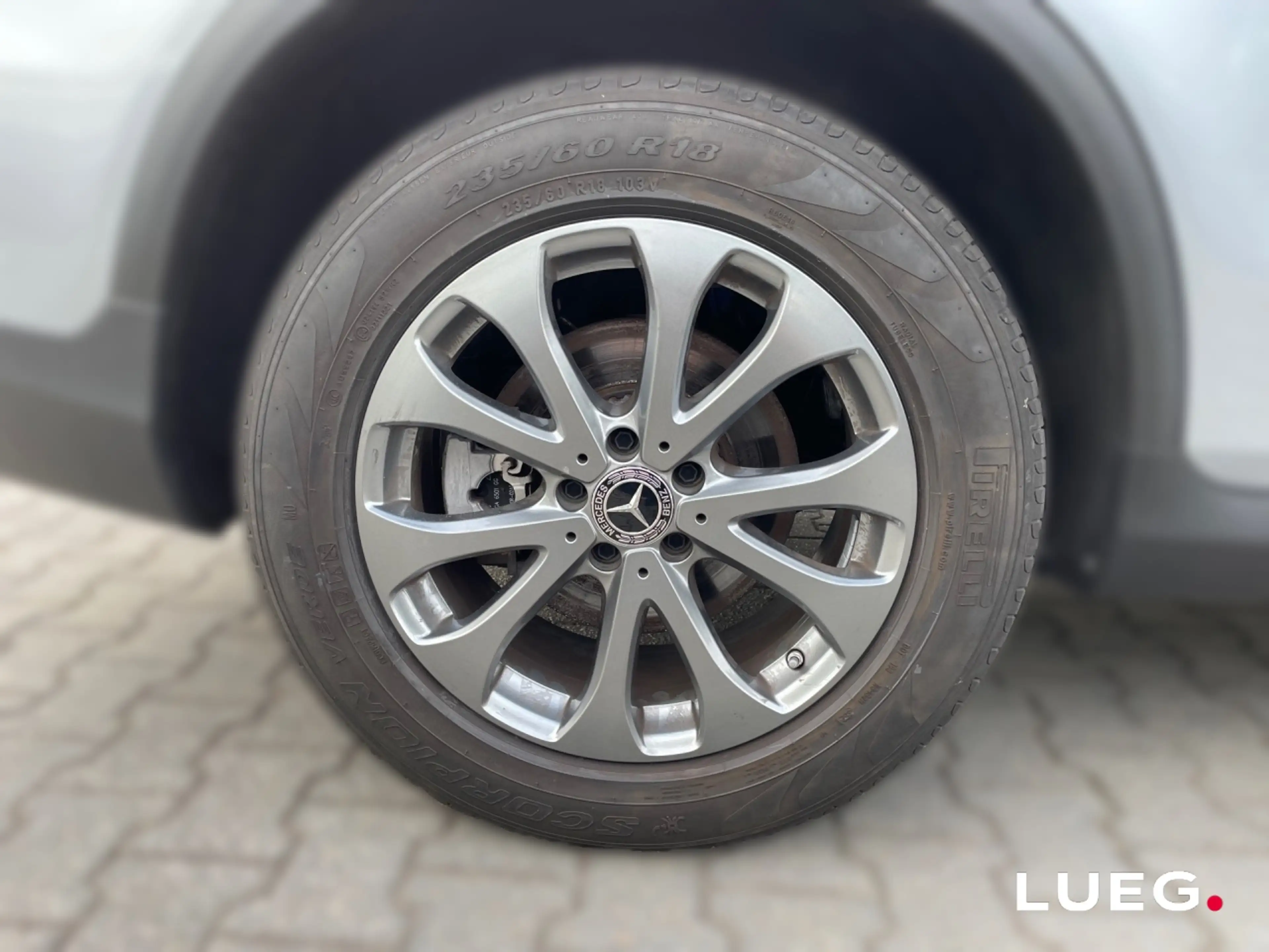 Mercedes-Benz GLC 400 d 4M AHK+AIRMATIC+LED+DISTRONIC — photo 8