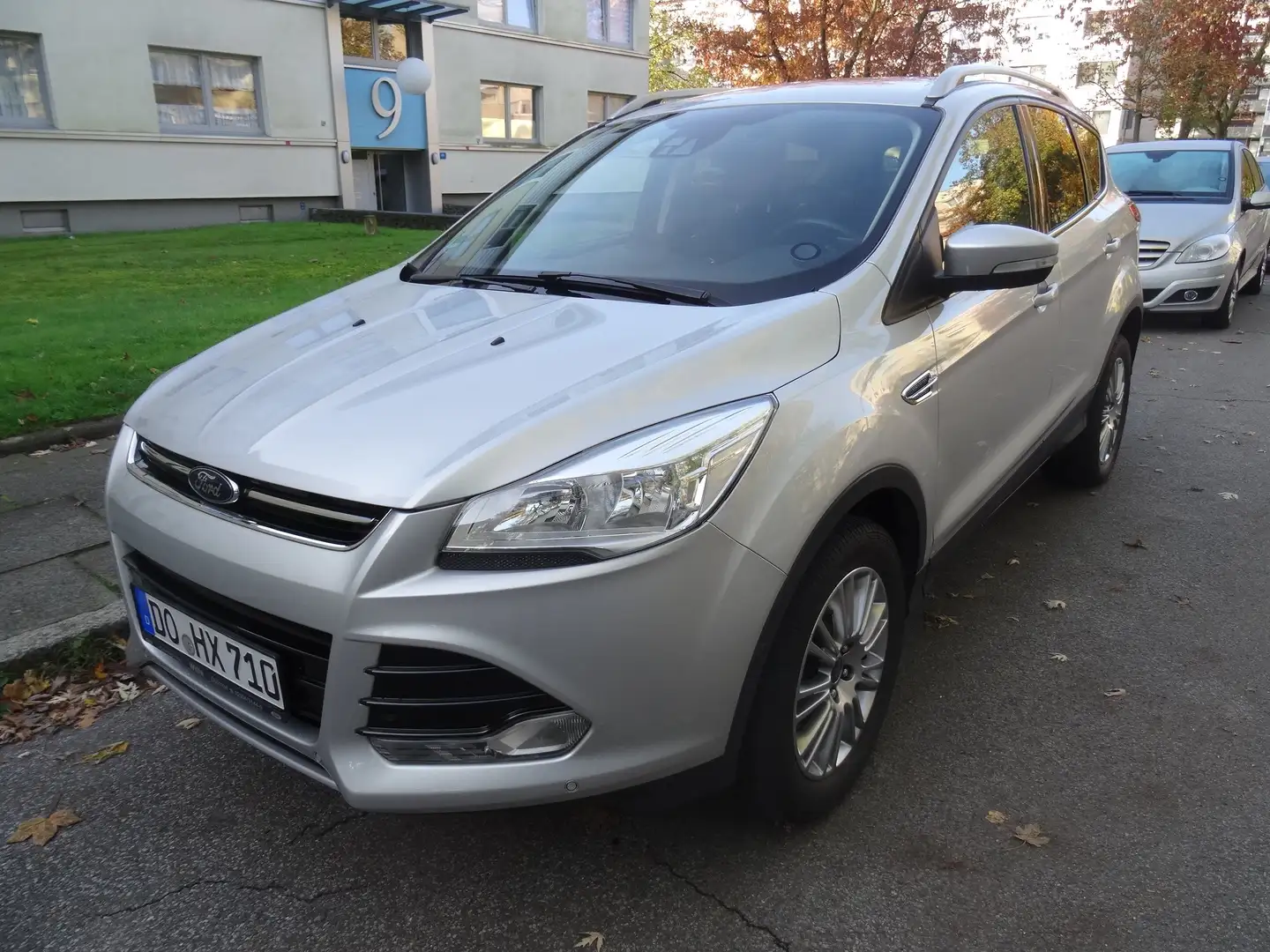Ford Kuga 1.6 EcoBoost 2x4 Titanium Ezüst - 1