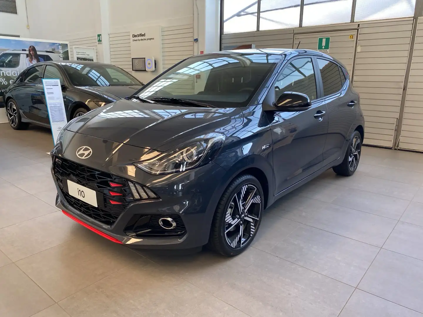 Hyundai i10 1.0 T-GDI N Line Grau - 1